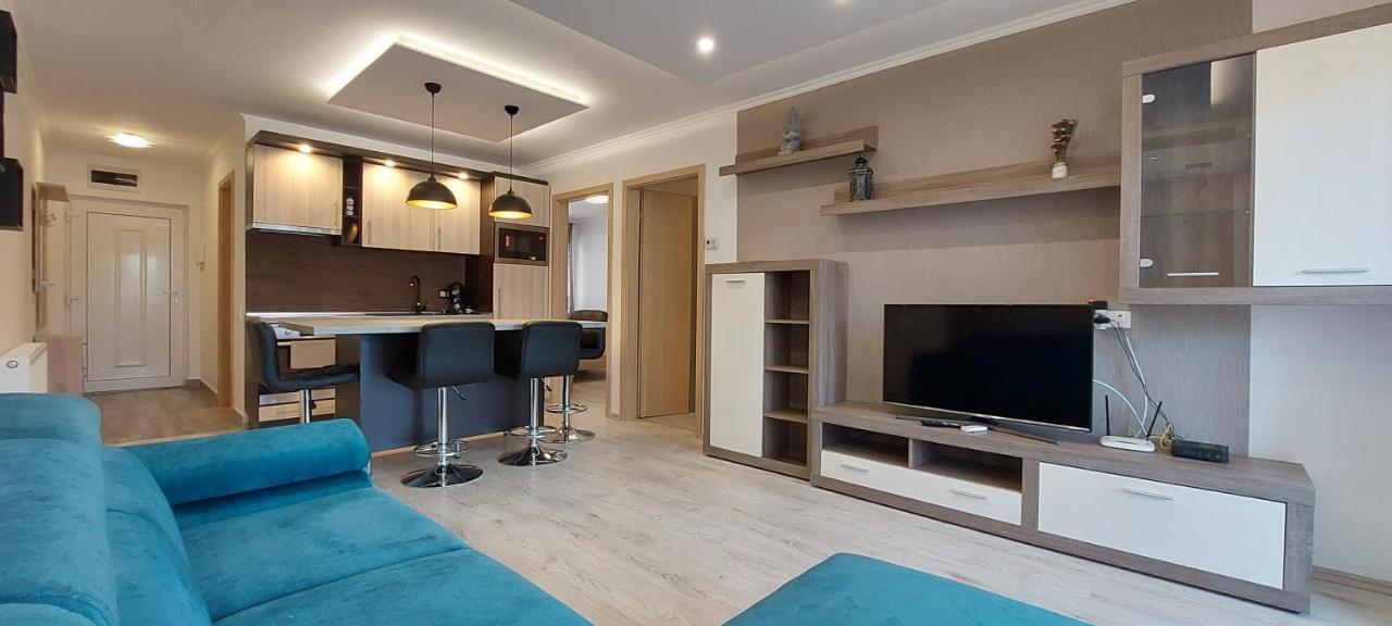 Laguna Beach Apartmanok Siofok Bagian luar foto