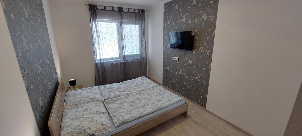 Laguna Beach Apartmanok Siofok Bagian luar foto