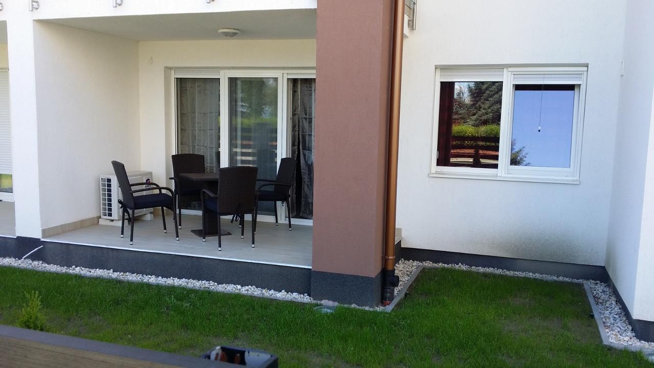 Laguna Beach Apartmanok Siofok Bagian luar foto