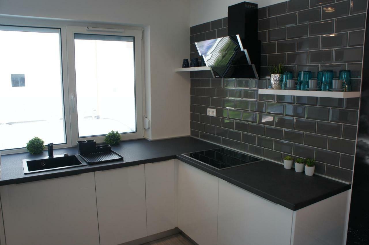 Laguna Beach Apartmanok Siofok Bagian luar foto